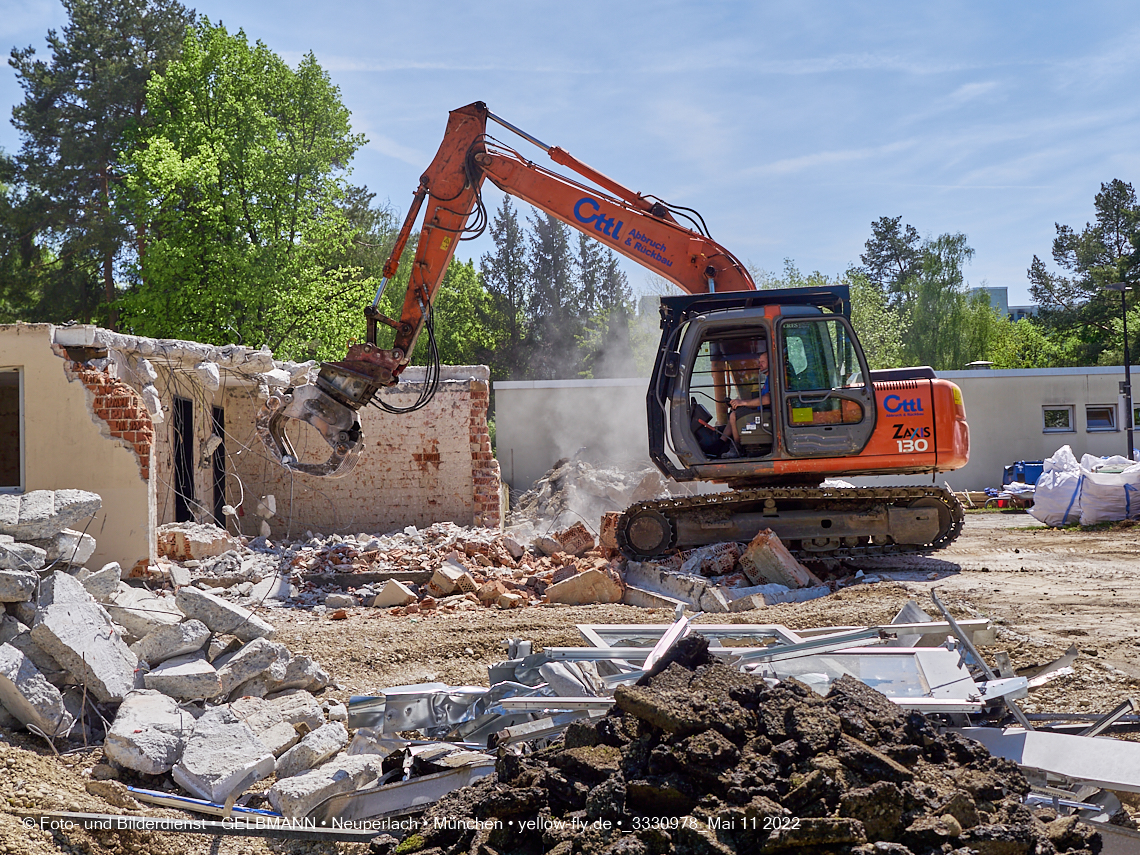 11.05.2022 - Baustelle am Haus für Kinder in Neuperlach